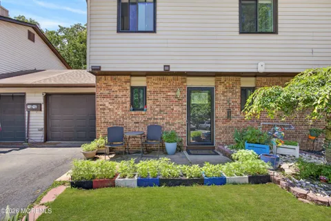 6 Swan Road
