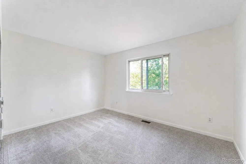 201 Charterhouse Drive Canton Charter Township, MI 48188