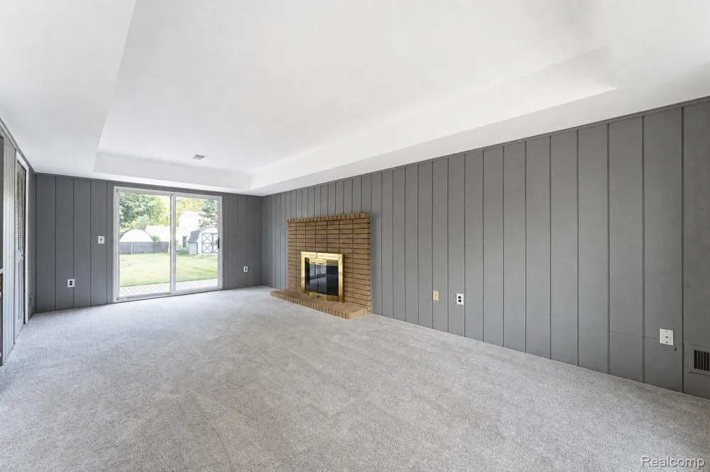201 Charterhouse Drive Canton Charter Township, MI 48188