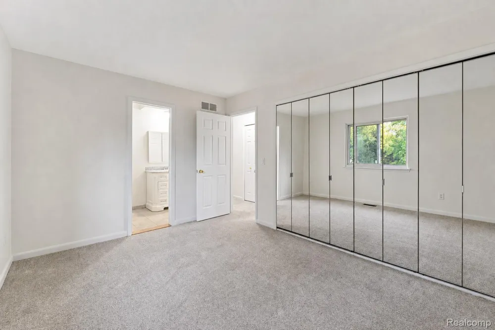 201 Charterhouse Drive Canton Charter Township, MI 48188