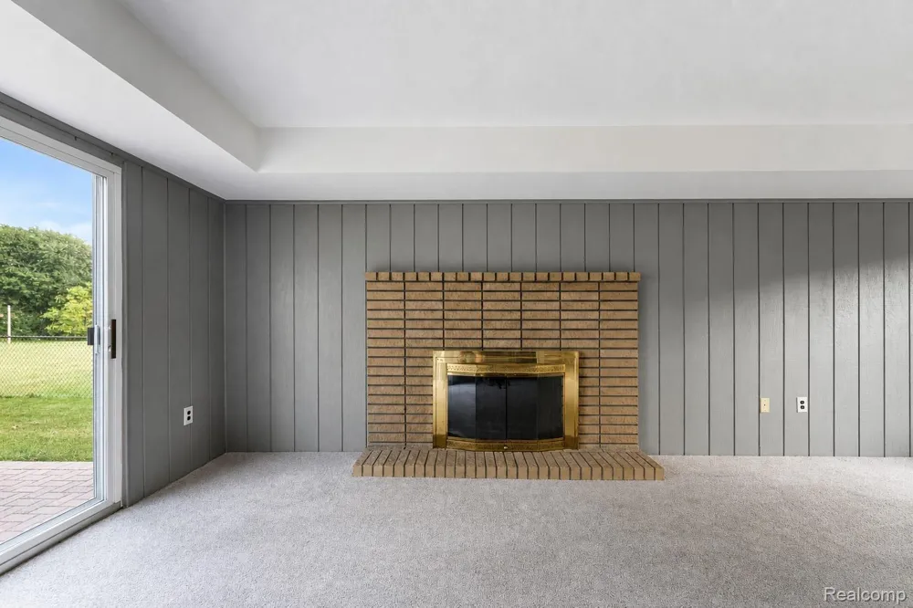 201 Charterhouse Drive Canton Charter Township, MI 48188