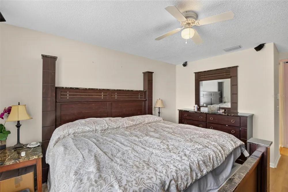 9063 DIXIANA VILLA CIRCLE Tampa, FL 33635