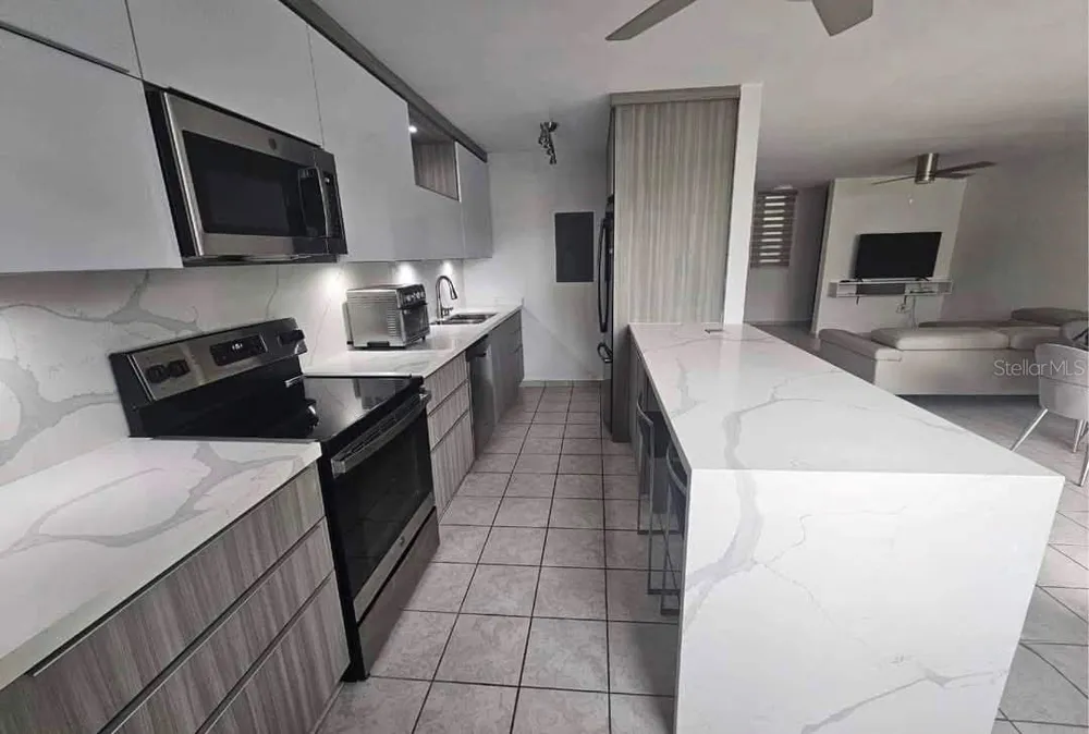 AVE 199 Las Cumbres CIUDADELA #B12 Guaynabo, PR 00969