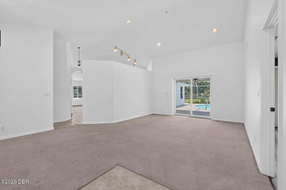 10 Burbank Drive Palm Coast, FL 32137