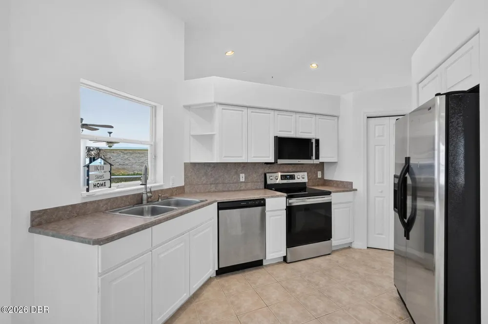 10 Burbank Drive Palm Coast, FL 32137
