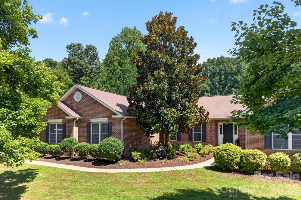 153 Folkstone Road Mooresville, NC 28117