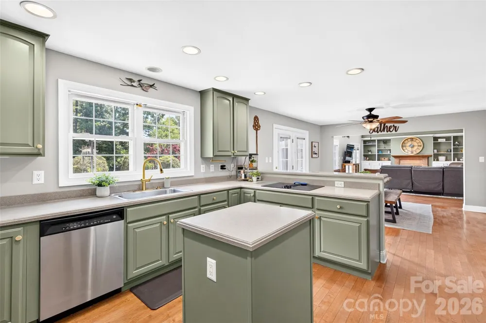 153 Folkstone Road Mooresville, NC 28117