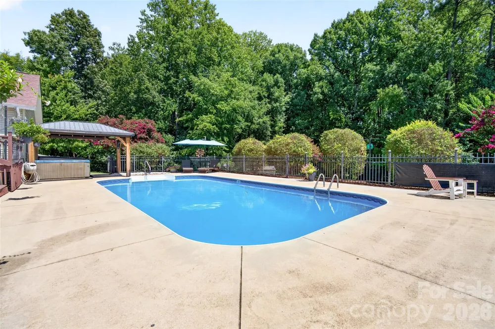 153 Folkstone Road Mooresville, NC 28117