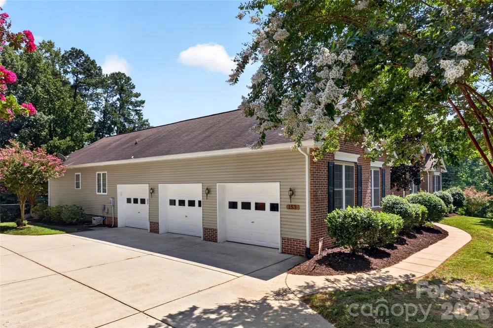 153 Folkstone Road Mooresville, NC 28117