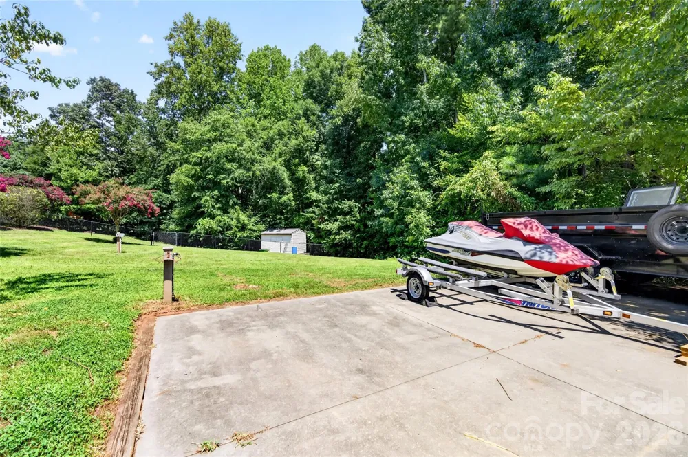 153 Folkstone Road Mooresville, NC 28117