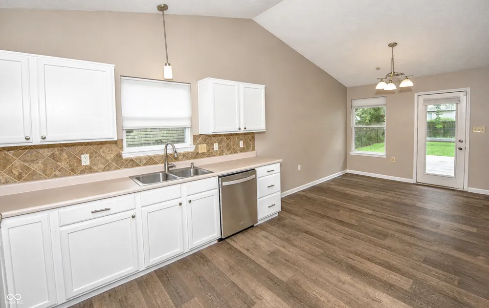 13246 Golden Ash Court Fishers, IN 46038