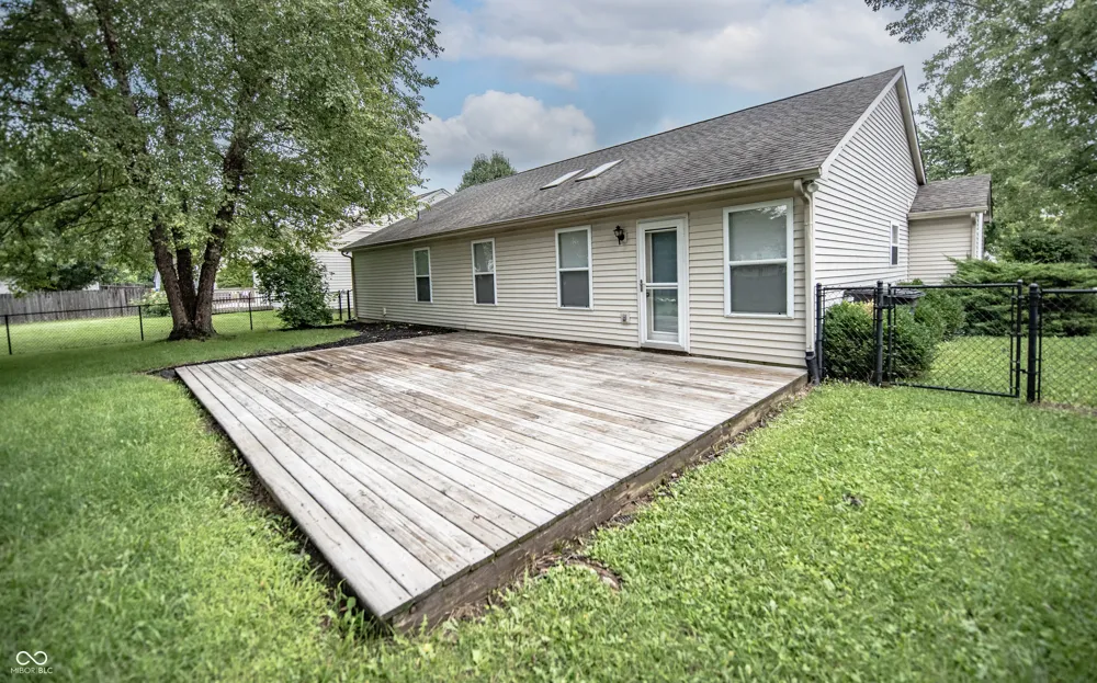13246 Golden Ash Court Fishers, IN 46038