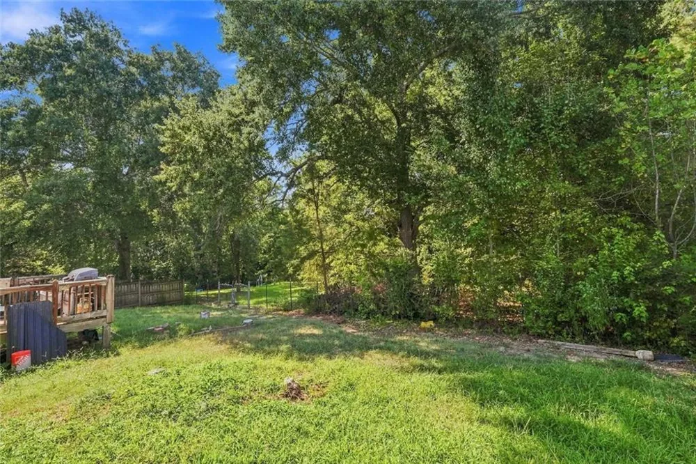2152 Red Rose Lane Loganville, GA 30052