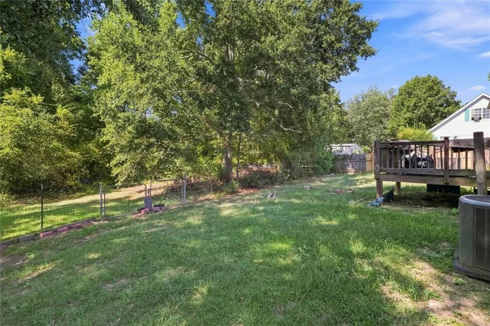 2152 Red Rose Lane Loganville, GA 30052
