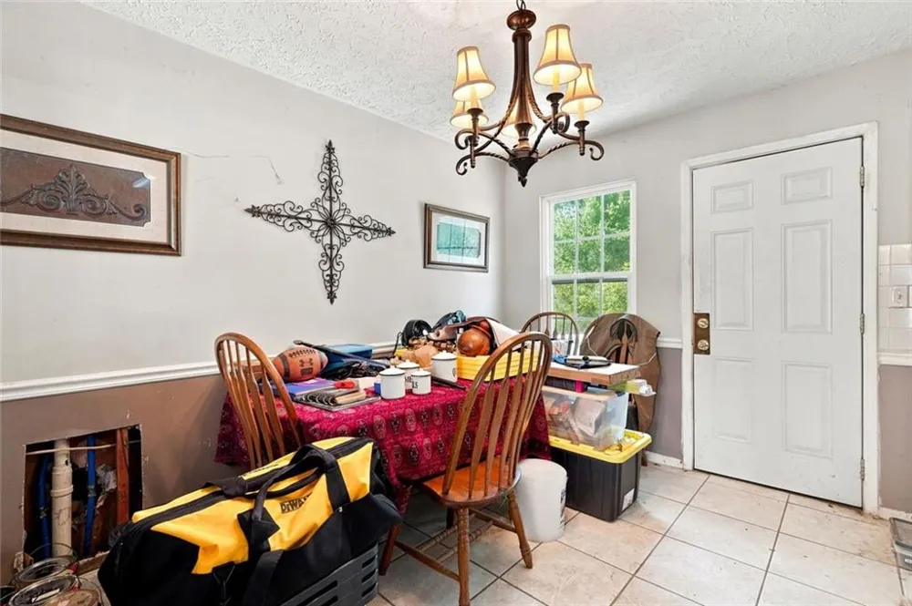 2152 Red Rose Lane Loganville, GA 30052
