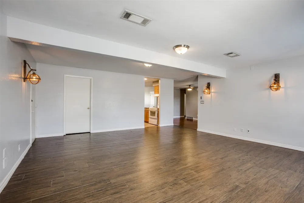 4425 Windsor Drive Garland, TX 75042