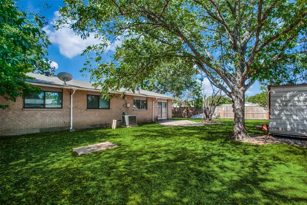4425 Windsor Drive Garland, TX 75042