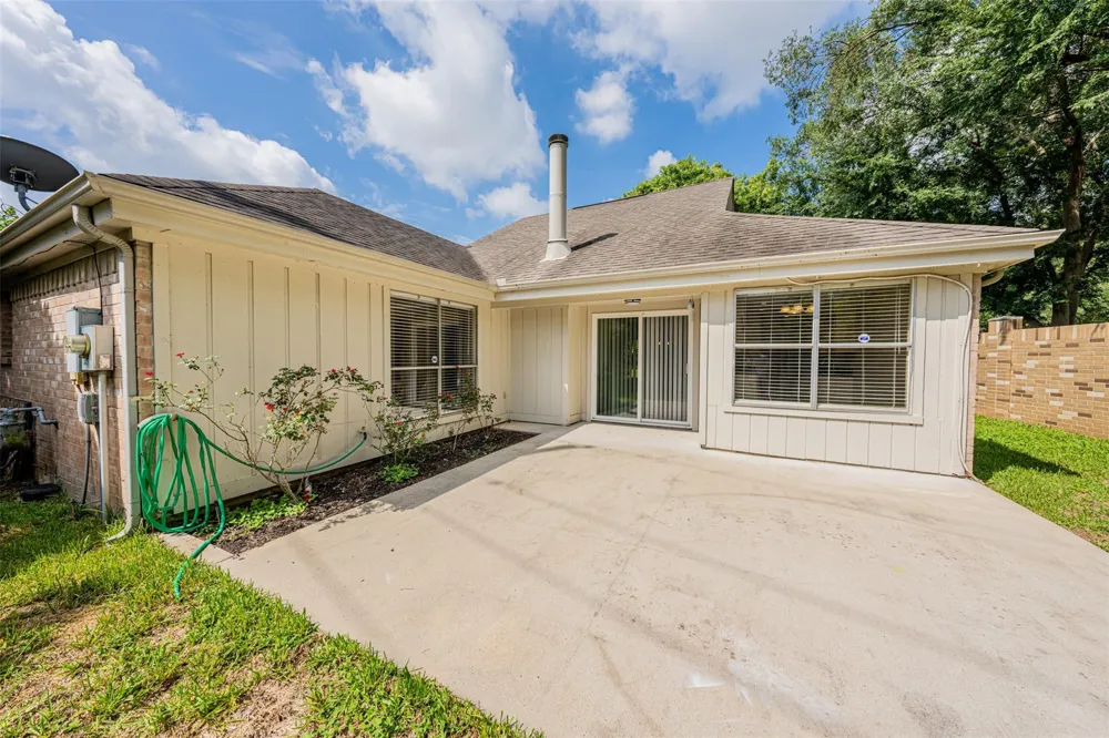 2342 Sunset Trail Sugar Land, TX 77478