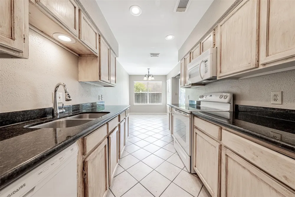2342 Sunset Trail Sugar Land, TX 77478