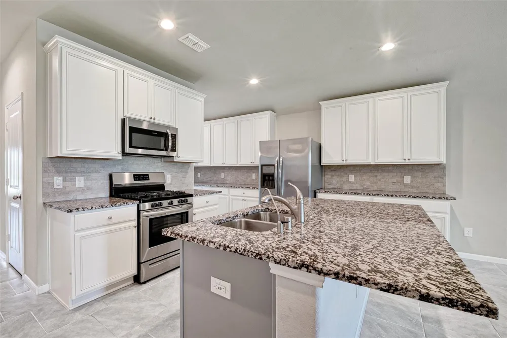 4315 Stillwater Valley Court Missouri City, TX 77459