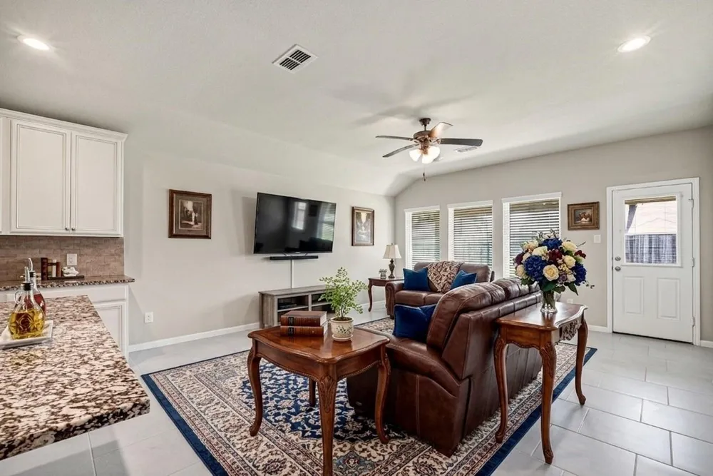 4315 Stillwater Valley Court Missouri City, TX 77459