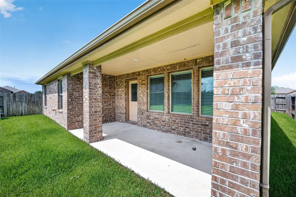 4315 Stillwater Valley Court Missouri City, TX 77459