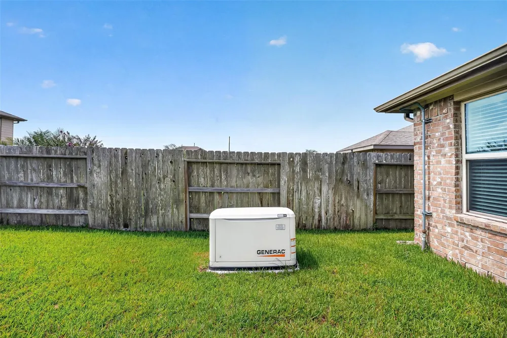 4315 Stillwater Valley Court Missouri City, TX 77459