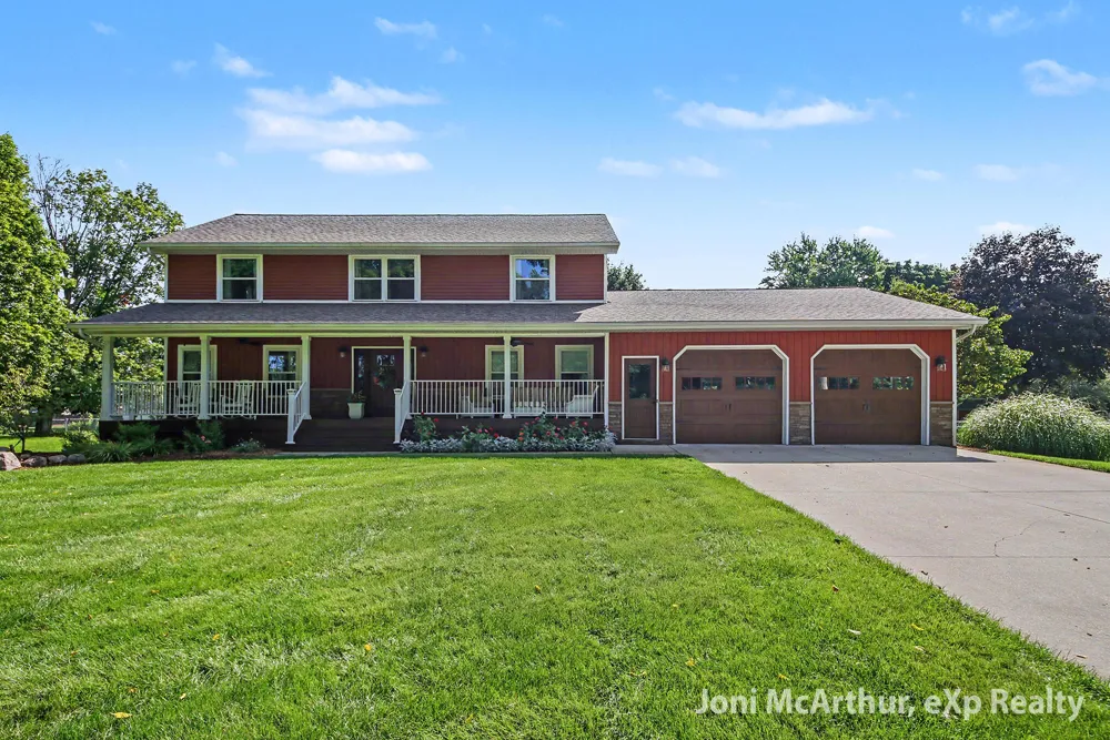 1562 W Ellis Avenue Belding, MI 48809