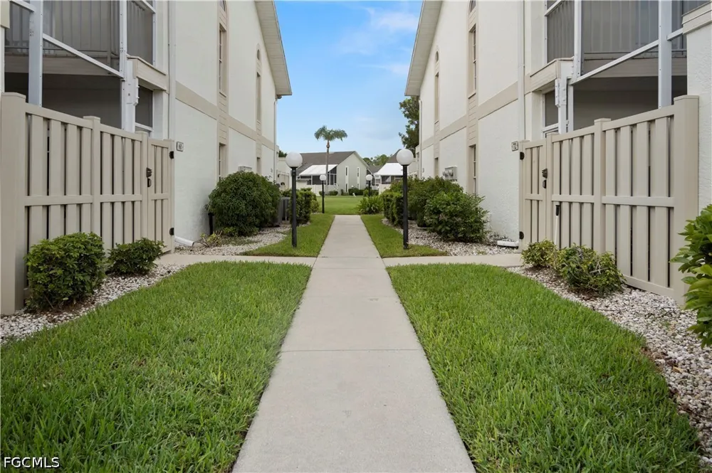 Pentland Way #64 Fort Myers, FL 33966