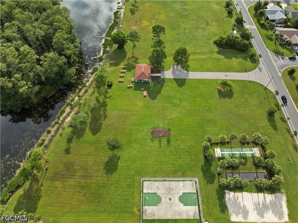 Pentland Way #64 Fort Myers, FL 33966