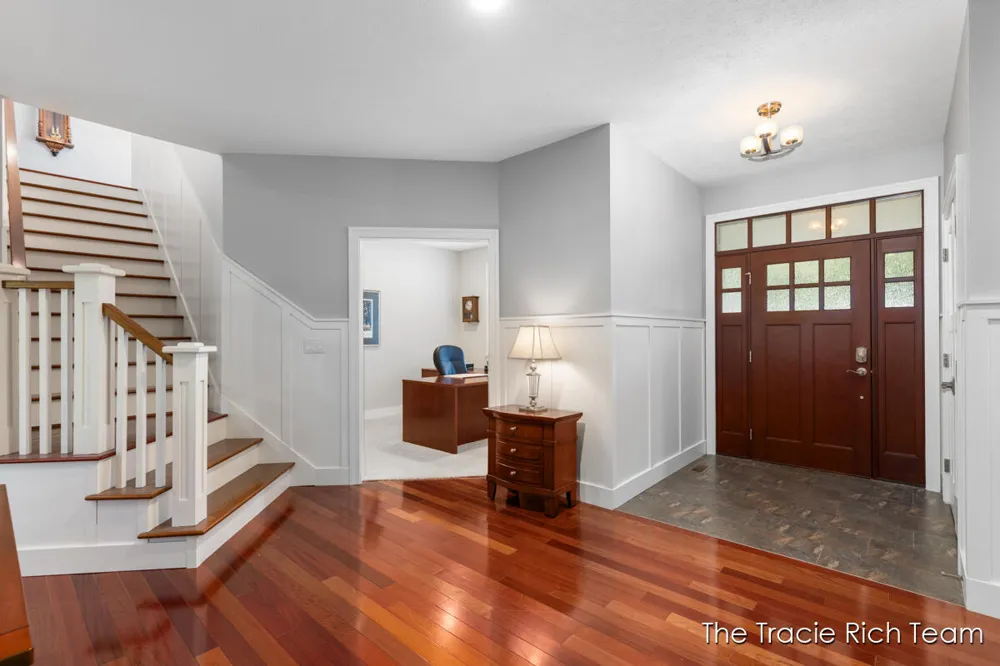 269 Main Street Rockford, MI 49341
