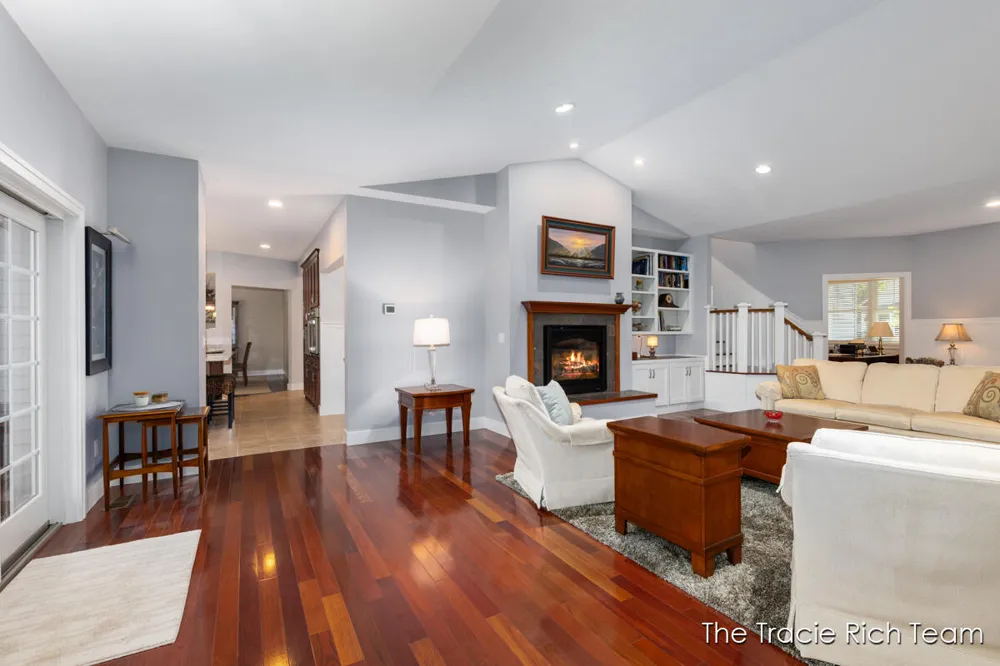 269 Main Street Rockford, MI 49341