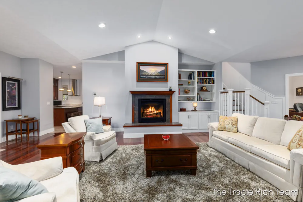 269 Main Street Rockford, MI 49341