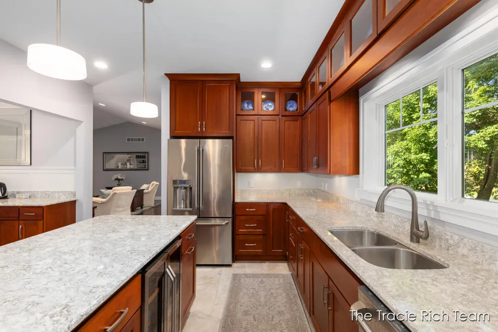 269 Main Street Rockford, MI 49341