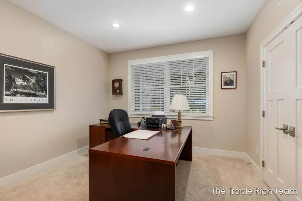 269 Main Street Rockford, MI 49341