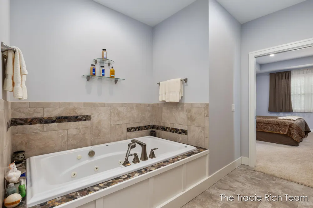 269 Main Street Rockford, MI 49341