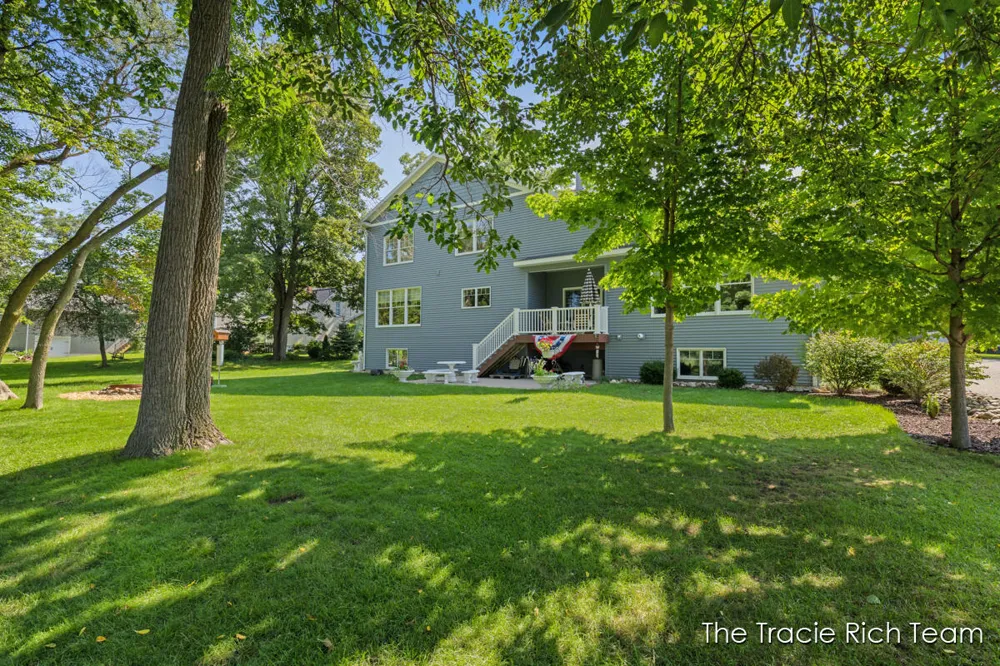 269 Main Street Rockford, MI 49341