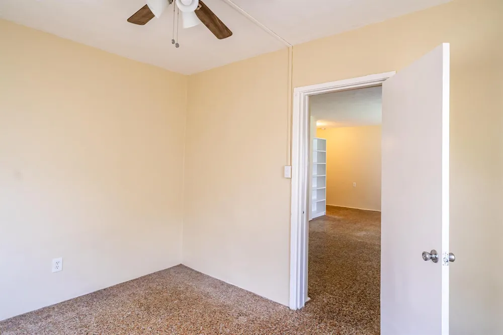 533 NE 2ND AVENUE Fort Lauderdale, FL 33301