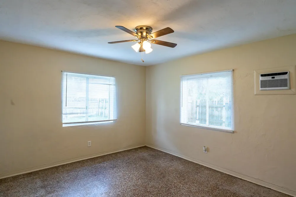 533 NE 2ND AVENUE Fort Lauderdale, FL 33301
