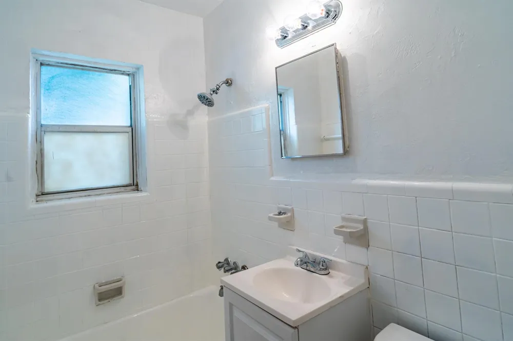 533 NE 2ND AVENUE Fort Lauderdale, FL 33301