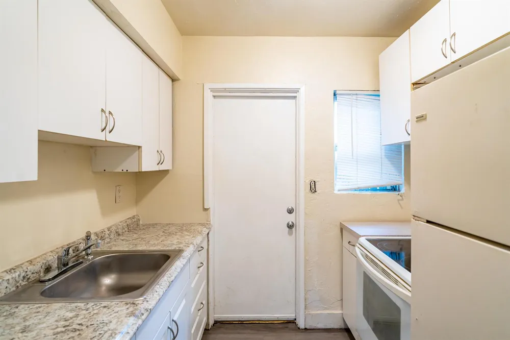 533 NE 2ND AVENUE Fort Lauderdale, FL 33301