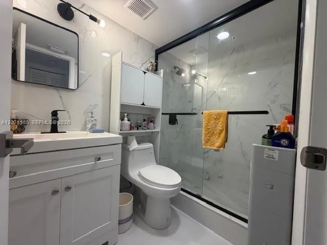 201 Freedom Ct #201 Deerfield Beach, FL 33442