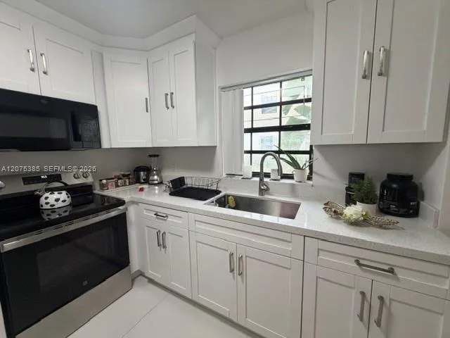 201 Freedom Ct #201 Deerfield Beach, FL 33442