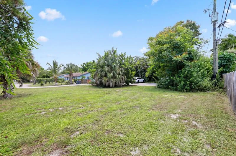 4309 GULFSTREAM ROAD Lake Worth, FL 33461