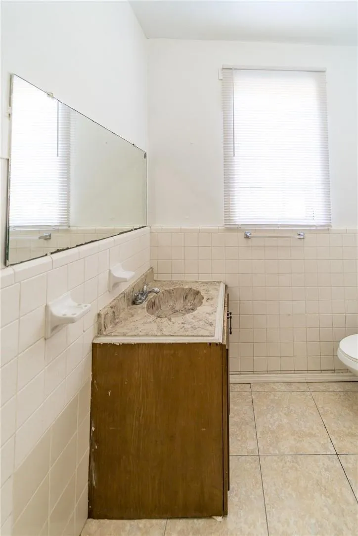 541 NE 2ND AVENUE #B Fort Lauderdale, FL 33301