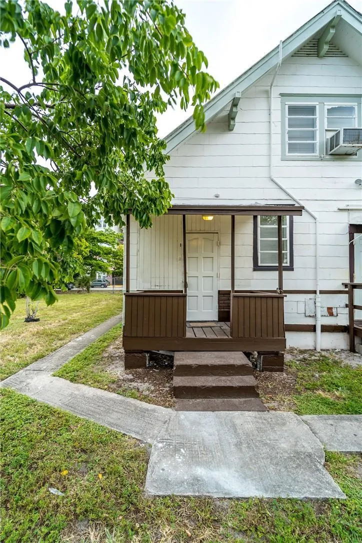 541 NE 2ND AVENUE #B Fort Lauderdale, FL 33301
