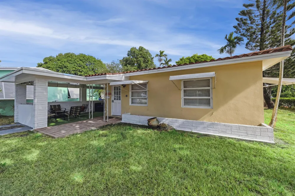 1420 MIAMI ROAD #C Fort Lauderdale, FL 33316