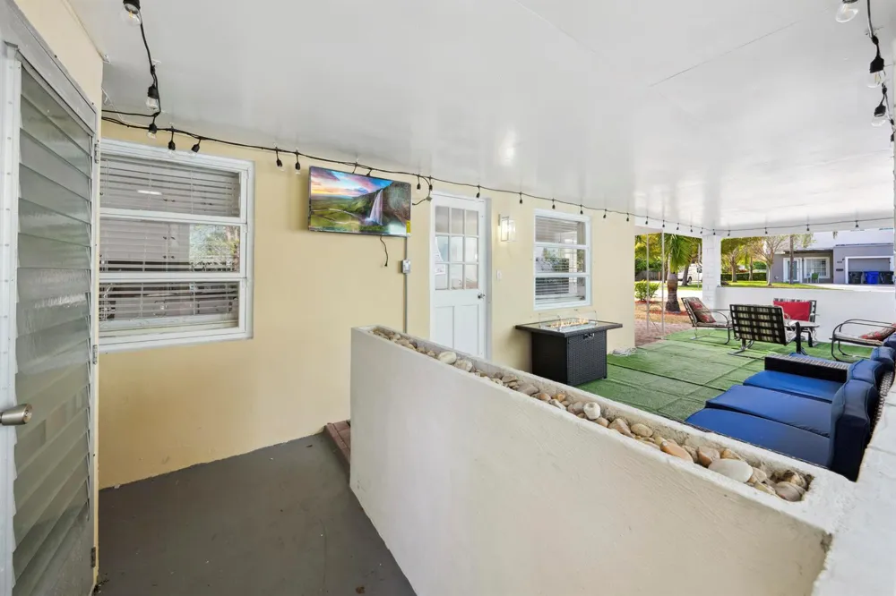 1420 MIAMI ROAD #C Fort Lauderdale, FL 33316