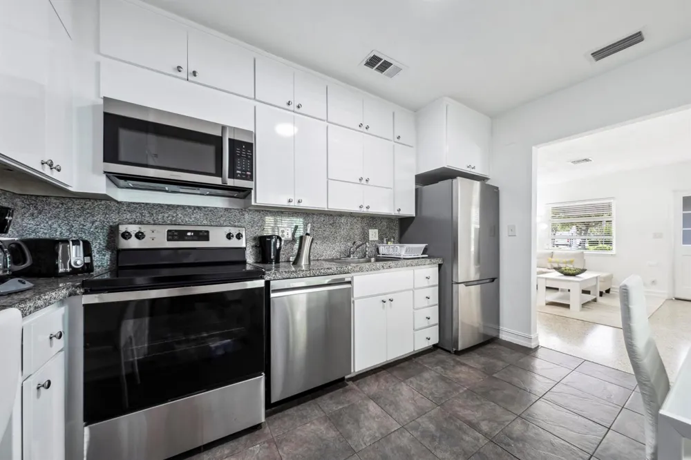 1420 MIAMI ROAD #C Fort Lauderdale, FL 33316
