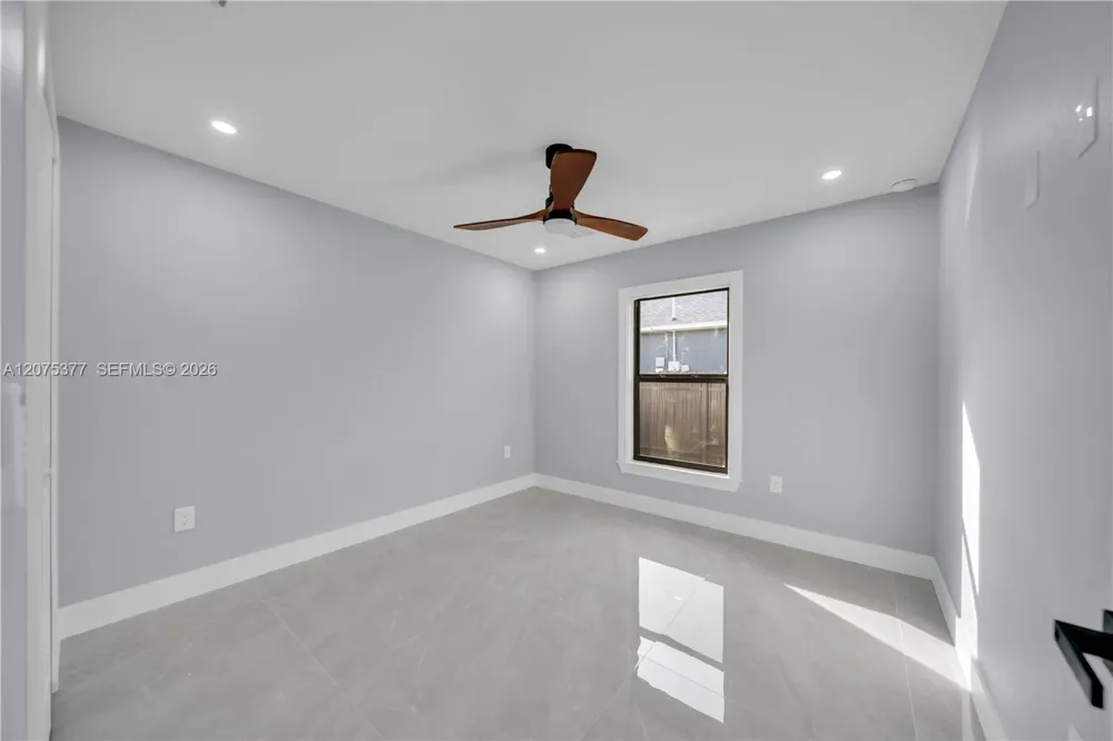 1111 NE 19th ave Cape Coral, FL 33909